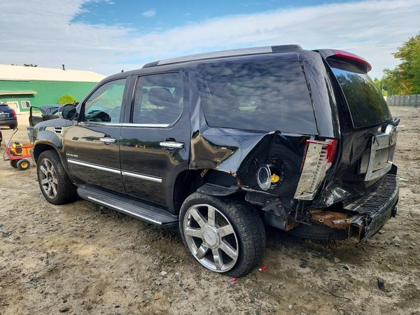 2012 CADILLAC ESCALADE — DSRA