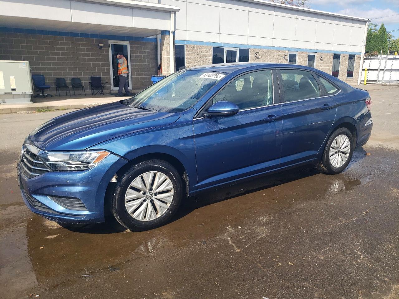 2019 VOLKSWAGEN JETTA — Front 3/4
