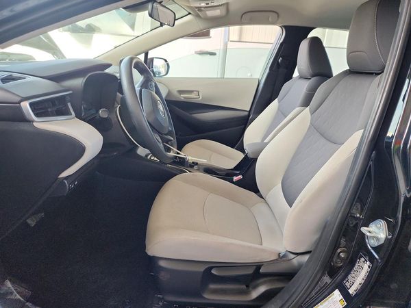 2022 TOYOTA COROLLA LE — DENT