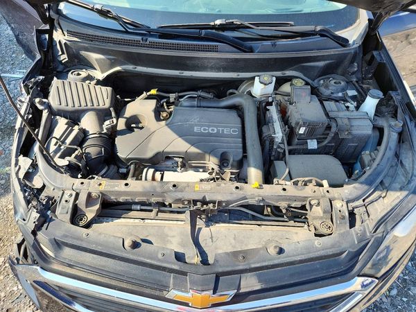 2020 CHEVROLET EQUINOX LS — Engine bay