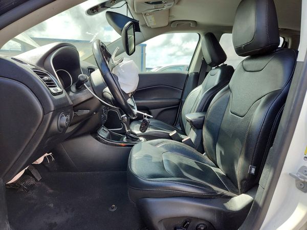 2020 JEEP COMPASS Limited — DENT