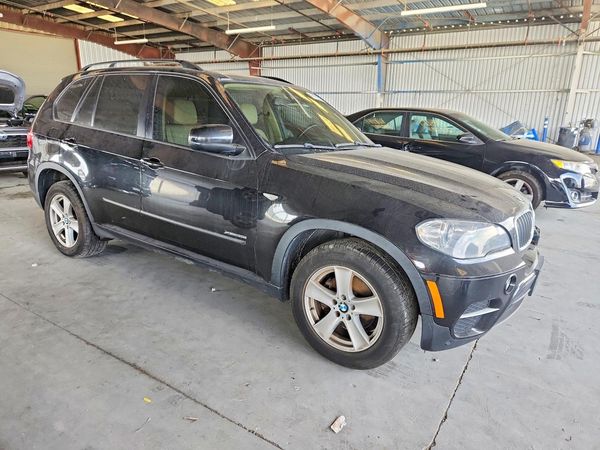 2013 BMW X5 — Passenger 3/4