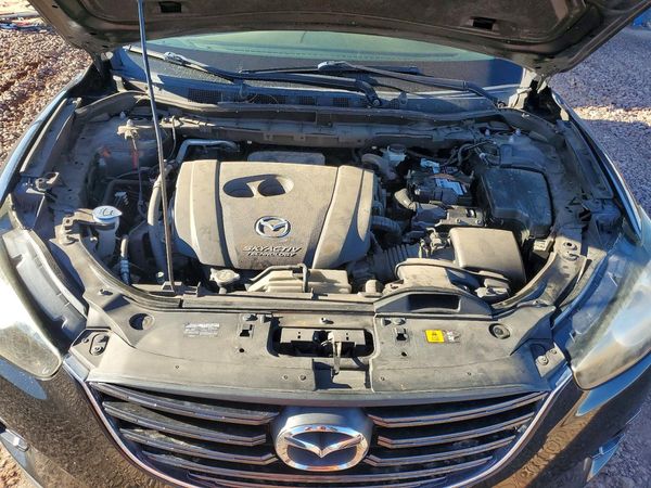2016 MAZDA CX-5 — Engine bay
