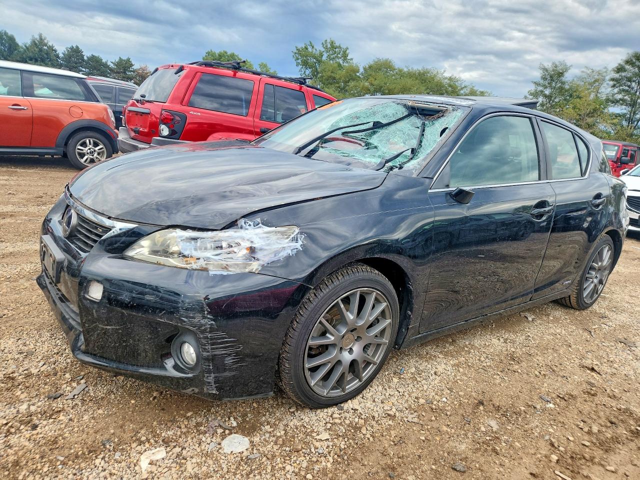 2012 LEXUS CT 200h — Front 3/4