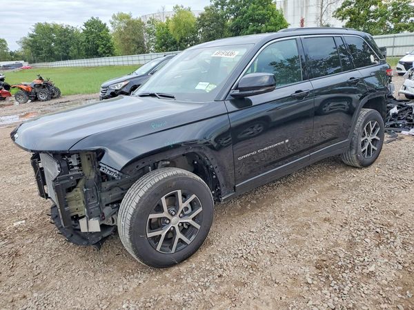 2026 JEEP GRAND CHEROKEE — Front 3/4