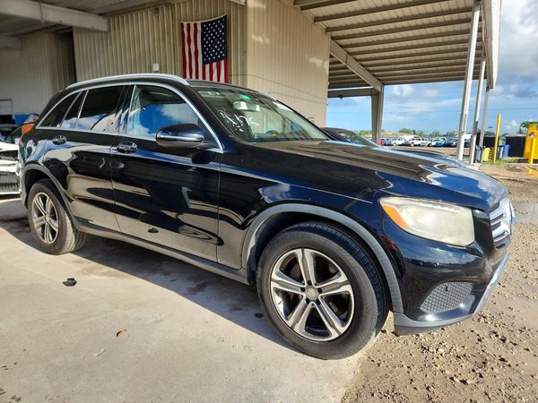 2016 MERCEDES-BENZ GLC GLC300