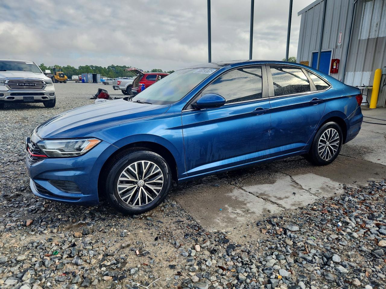 2020 VOLKSWAGEN JETTA S, SE, R-Line — Front 3/4