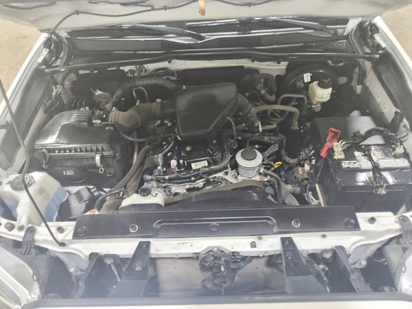 2022 TOYOTA TACOMA SR5 — Engine bay