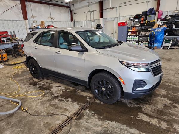 2022 CHEVROLET EQUINOX LS