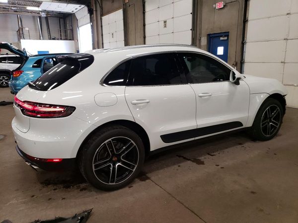2020 PORSCHE MACAN — PSRA