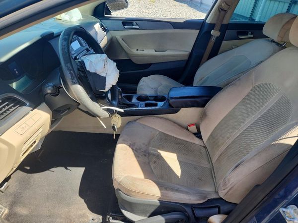 2015 HYUNDAI SONATA SE, ECO — DENT