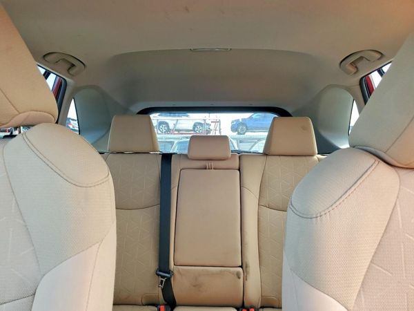 2019 TOYOTA RAV4 XLE / XLE Premium 4WD — SUVN