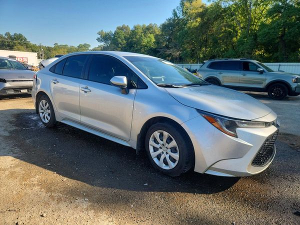 2022 TOYOTA COROLLA LE — Passenger 3/4