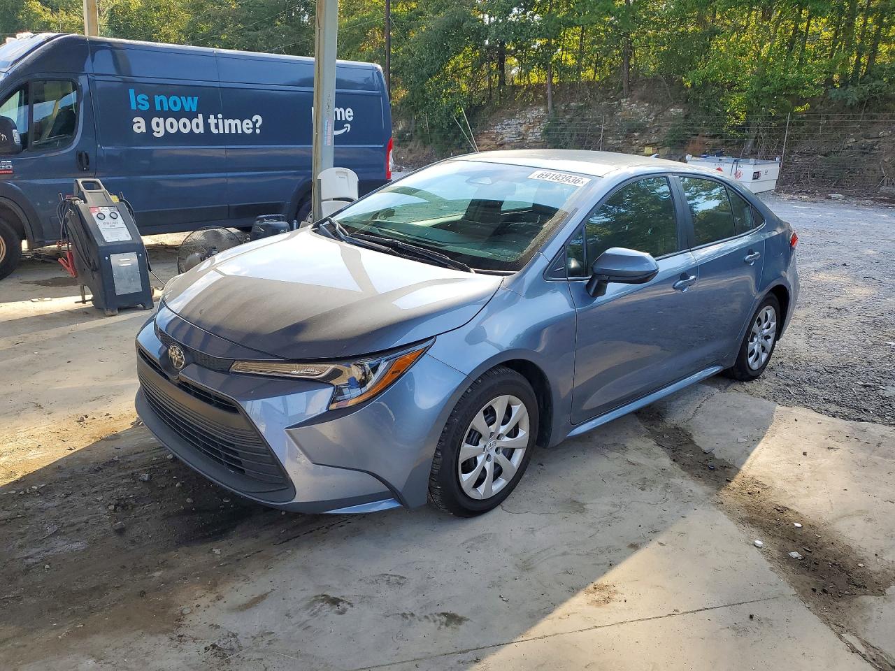 2026 TOYOTA COROLLA — Front 3/4