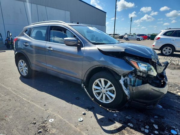 2018 NISSAN ROGUE SPORT — Passenger 3/4