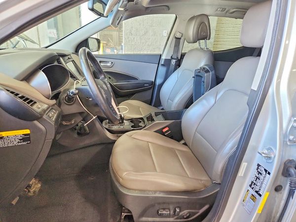 2014 HYUNDAI SANTA FE GLS — DENT
