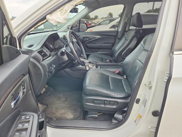 2021 HONDA PILOT — DENT
