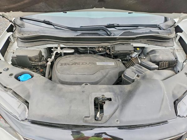 2021 HONDA PILOT — Engine bay