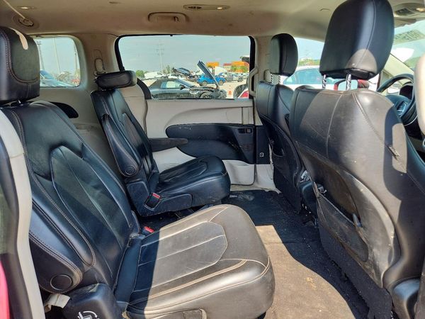 2017 CHRYSLER PACIFICA Touring L