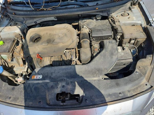 2017 HYUNDAI SONATA — Engine bay
