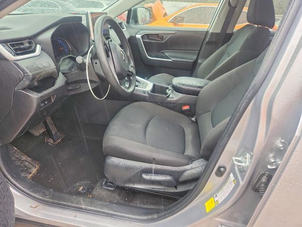 2025 TOYOTA RAV4 LE — DENT
