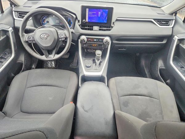 2025 TOYOTA RAV4 LE — CKPT