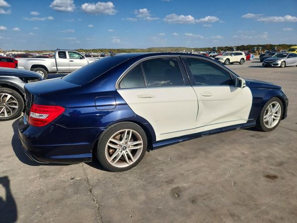 2013 MERCEDES-BENZ C C300