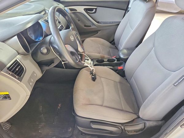 2013 HYUNDAI ELANTRA — DENT