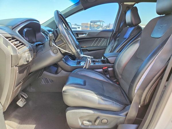 2020 FORD EDGE — DENT