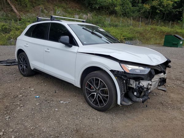 2024 AUDI SQ5 — Passenger 3/4