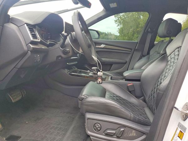 2024 AUDI SQ5 — DENT