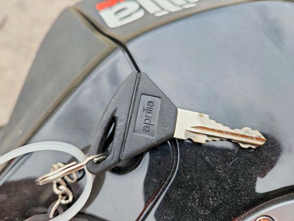 2026 APRILIA RS — KEYF