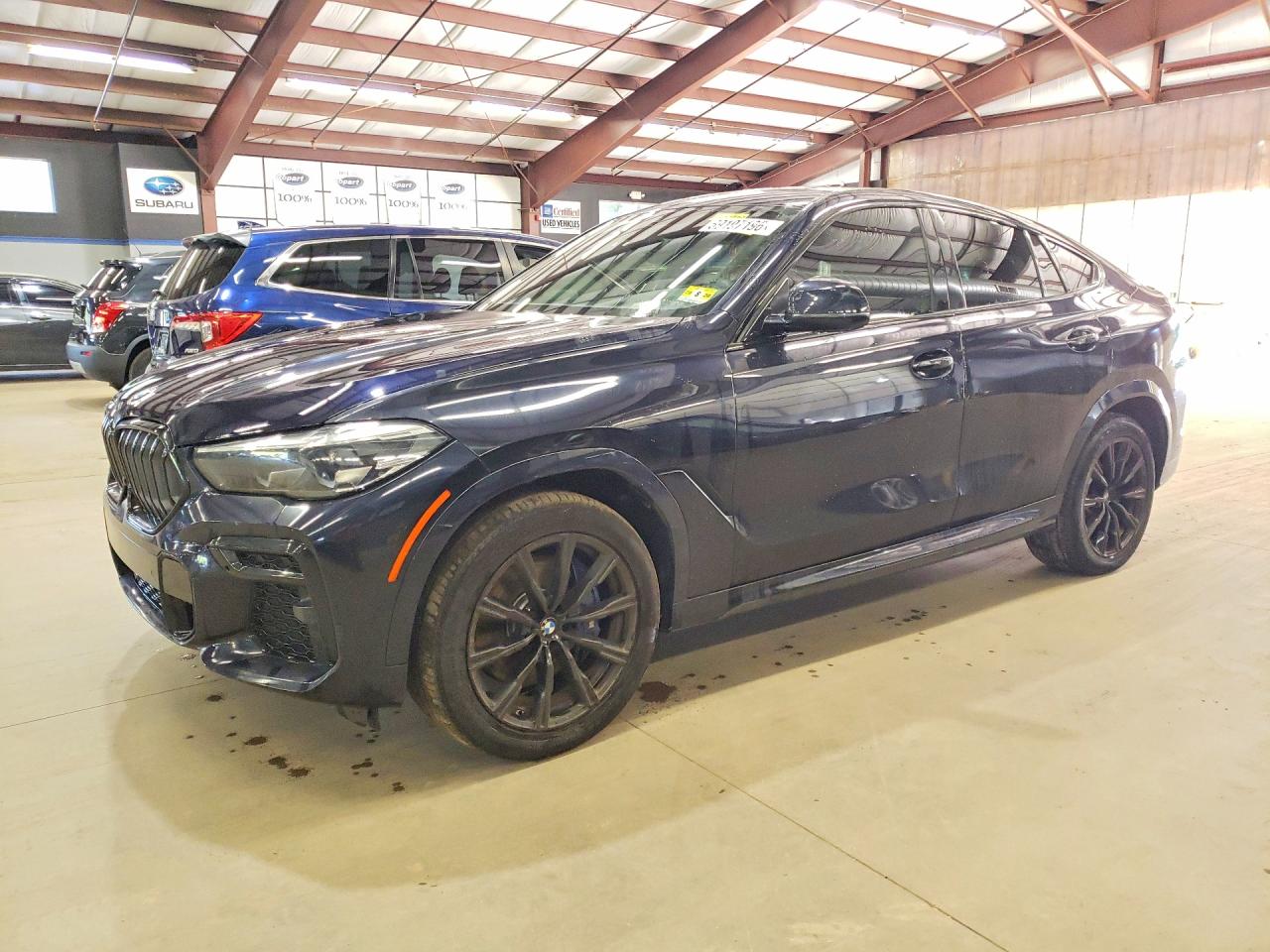 2022 BMW X6 xDrive40i — Front 3/4