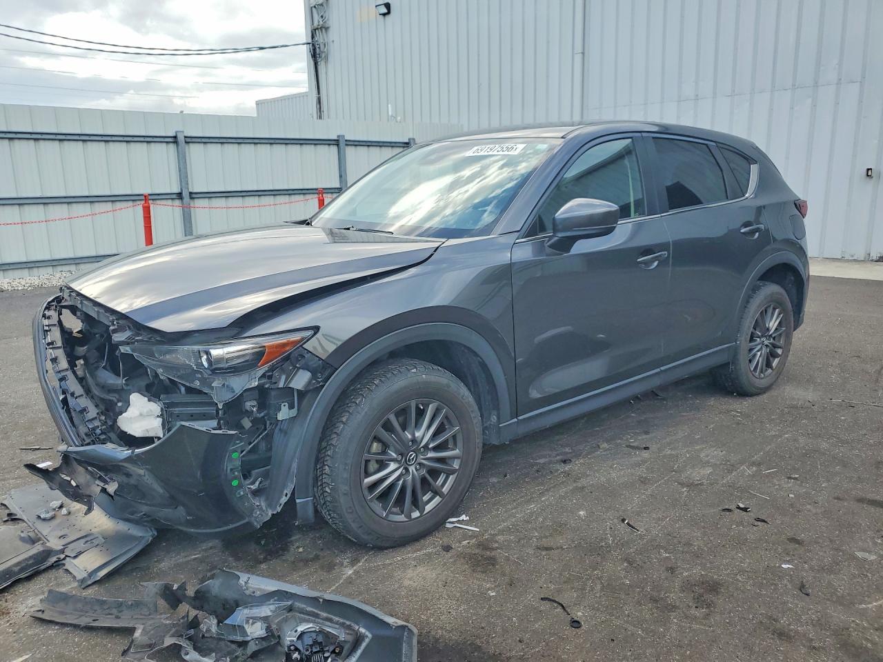 2017 MAZDA CX-5 — Front 3/4