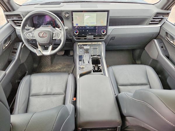 2025 LEXUS GX 550
