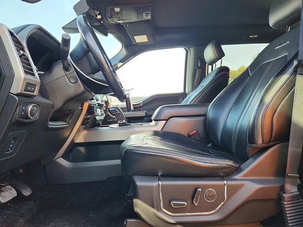 2017 FORD F150 SuperCrew — DENT
