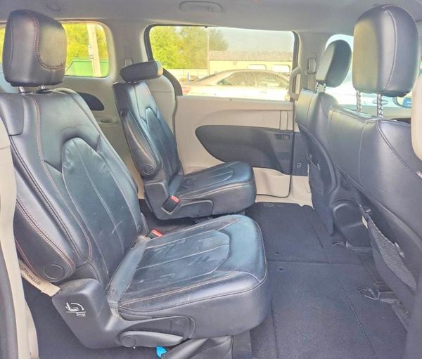 2017 CHRYSLER PACIFICA Touring L — PSRS