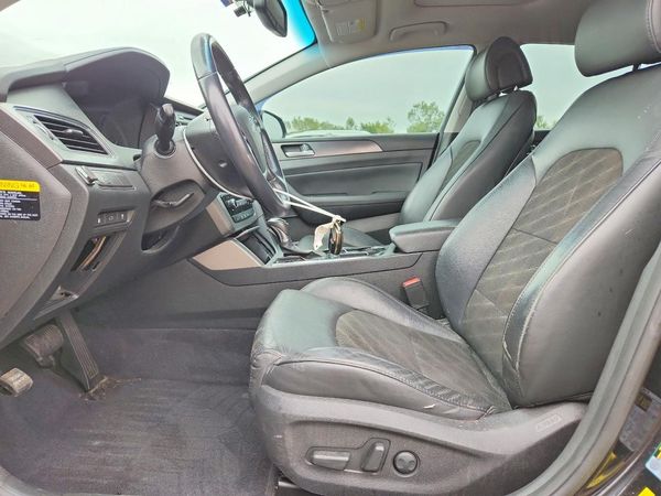2017 HYUNDAI SONATA — DENT