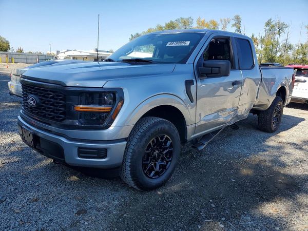 2025 FORD F150 — Front 3/4