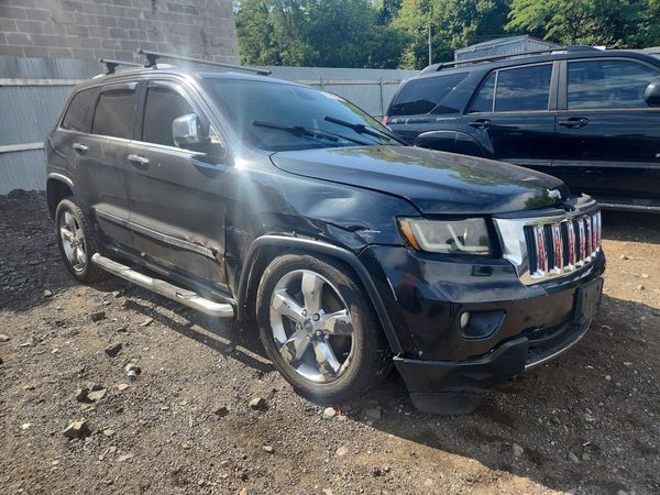 2013 JEEP CHEROKEE Limited — Passenger 3/4