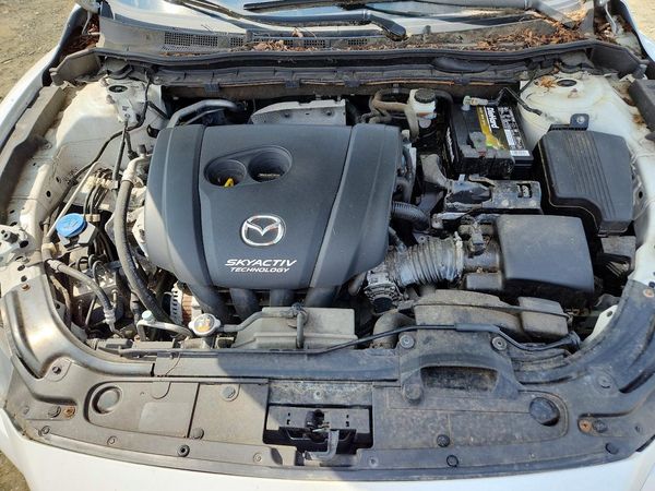 2015 MAZDA 6 — Engine bay