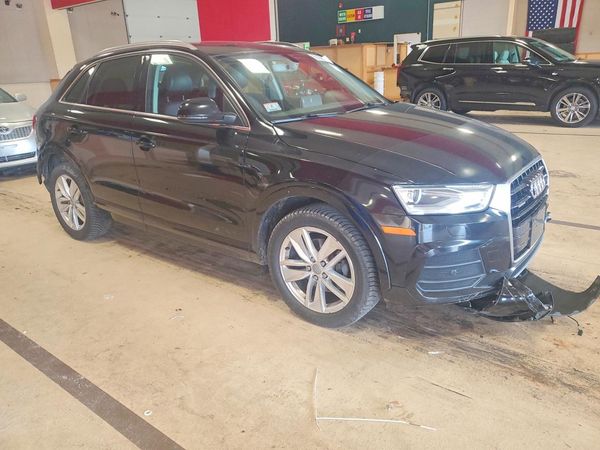 2016 AUDI Q3 — Passenger 3/4