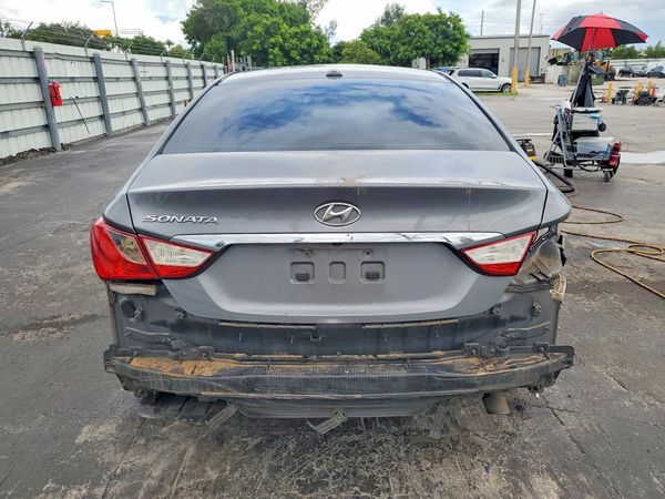 2014 HYUNDAI SONATA — DIRR