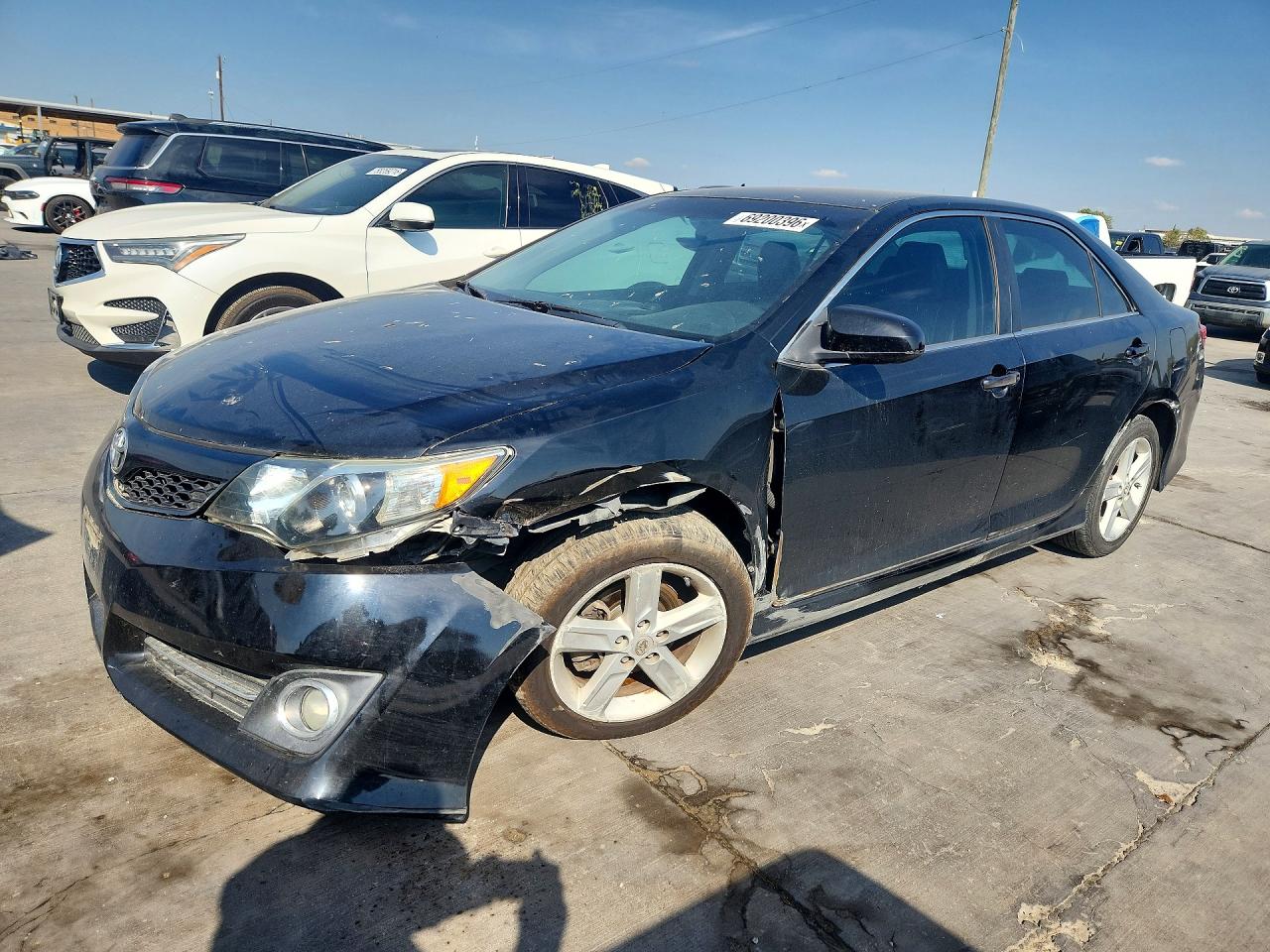 2013 TOYOTA CAMRY — Front 3/4