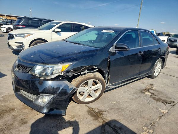 2013 TOYOTA CAMRY — Front 3/4