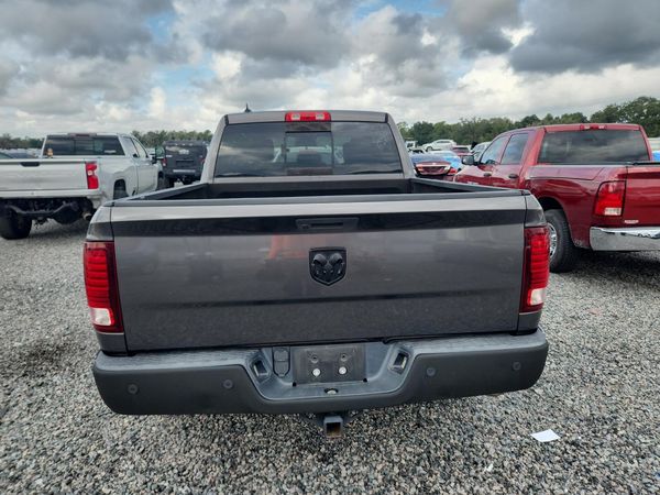 2019 RAM 1500 CLASSIC SLT