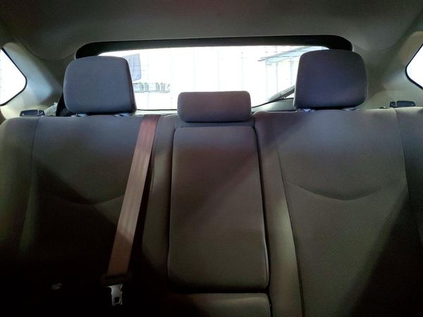 2013 TOYOTA PRIUS — SUVN