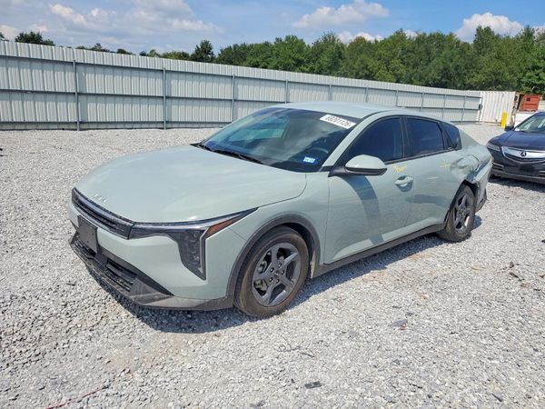 2026 KIA K4 — Front 3/4