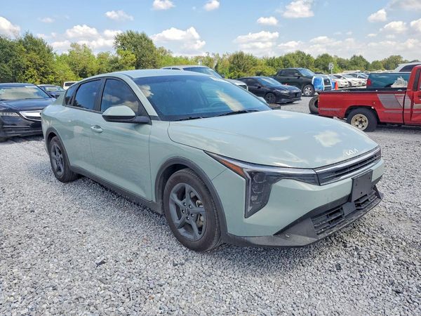2026 KIA K4 — Passenger 3/4