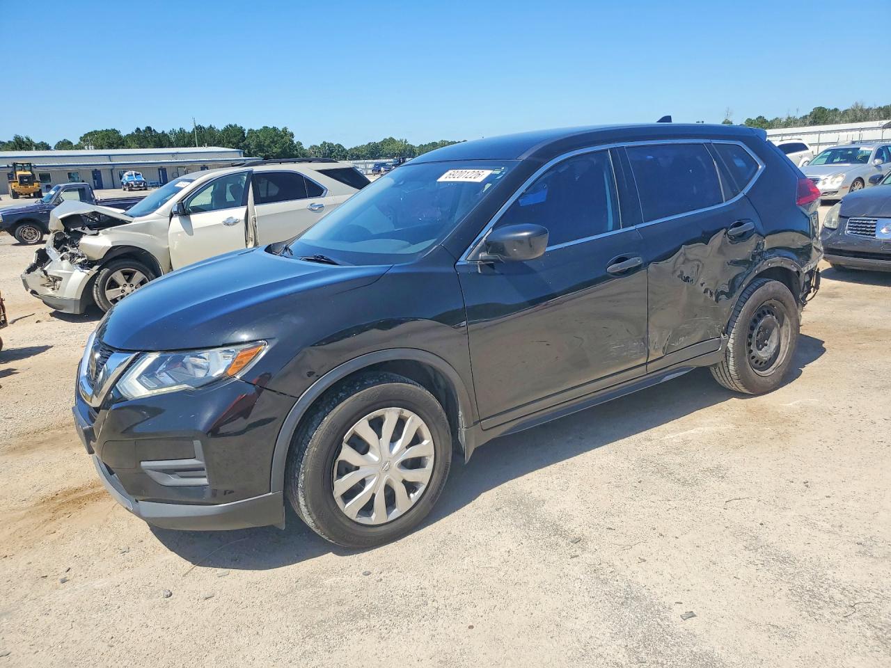 2020 NISSAN ROGUE — Front 3/4